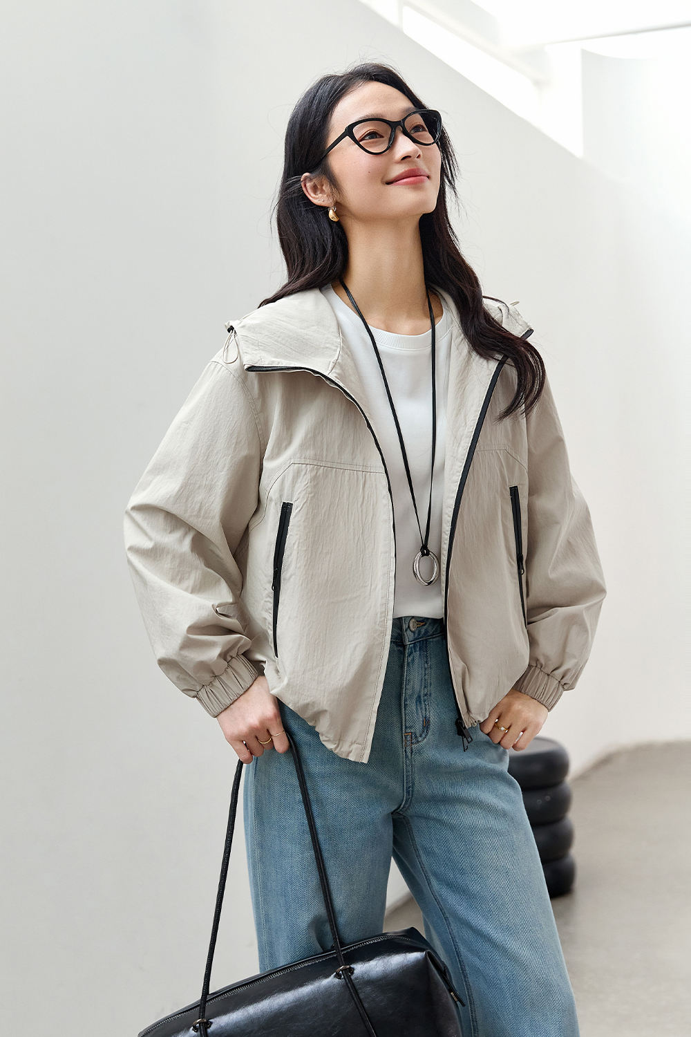Contrast Color Hooded Jacket