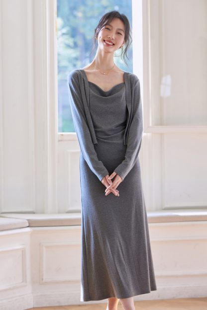 Grey Elegant Knitted Suit