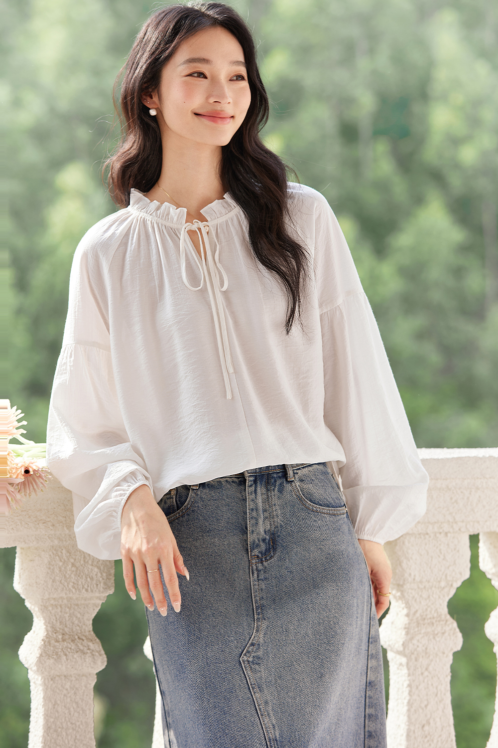 White Tassel Collar Shirt
