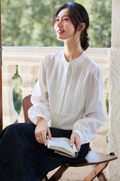 Round Neck Pleated Shirt