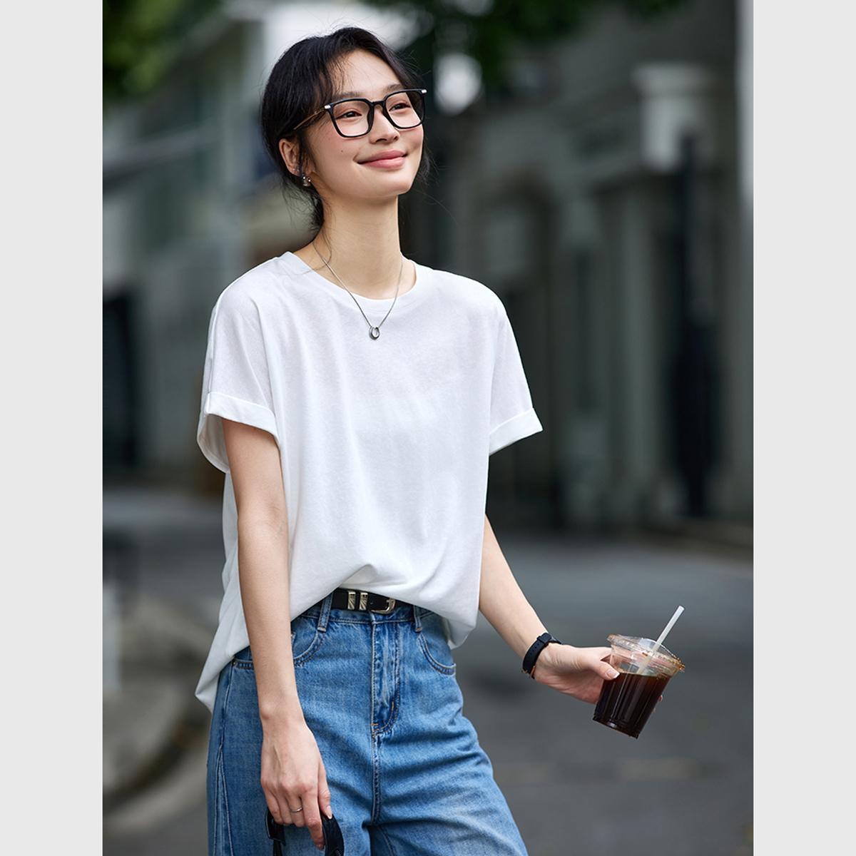 Round Neck Solid Color T-Shirt