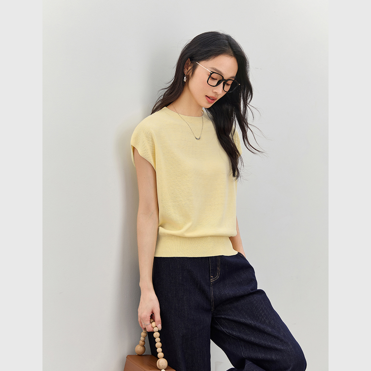 Sleeveless Round Neck Sweater