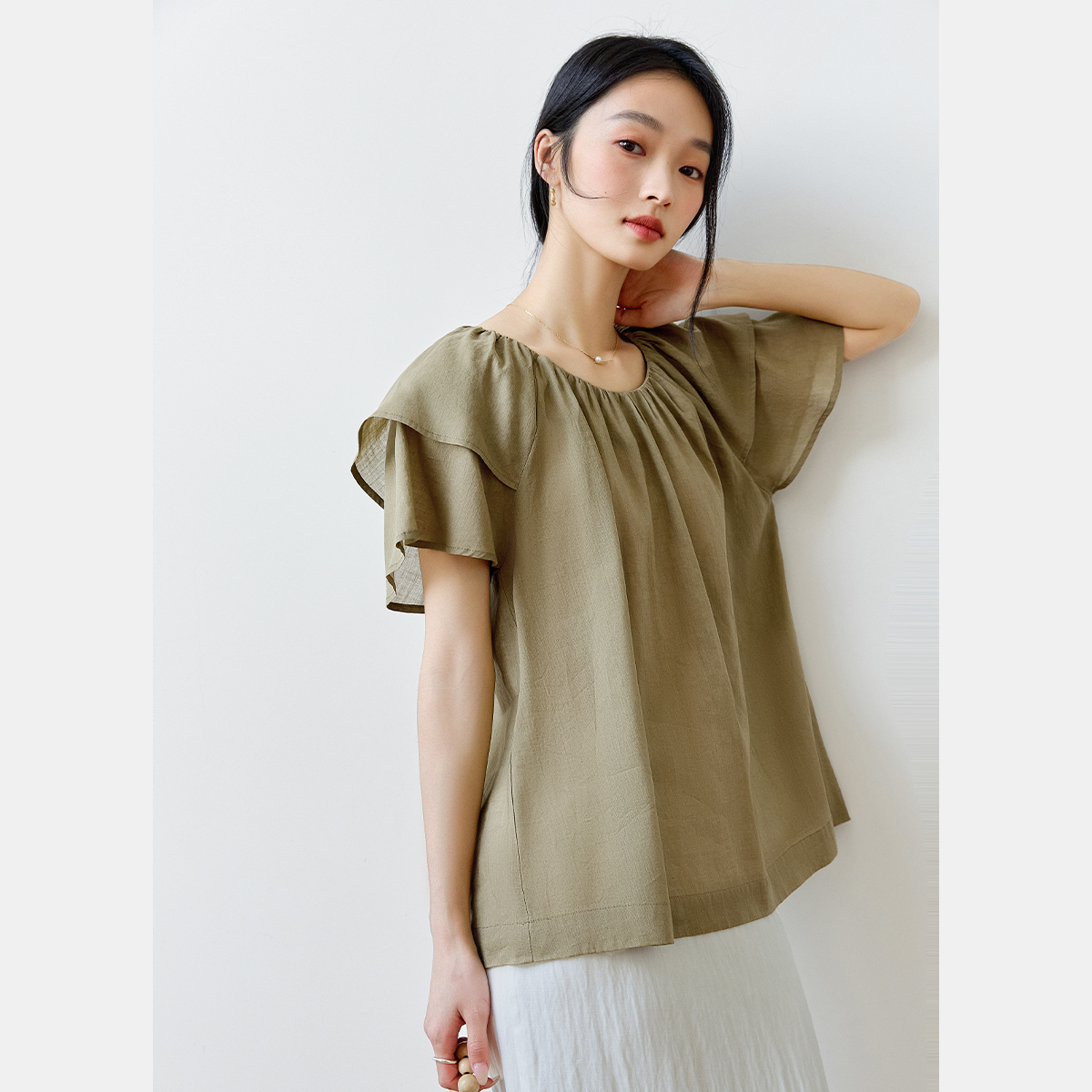Solid Color Cotton And Linen Short-Sleeved Shirt