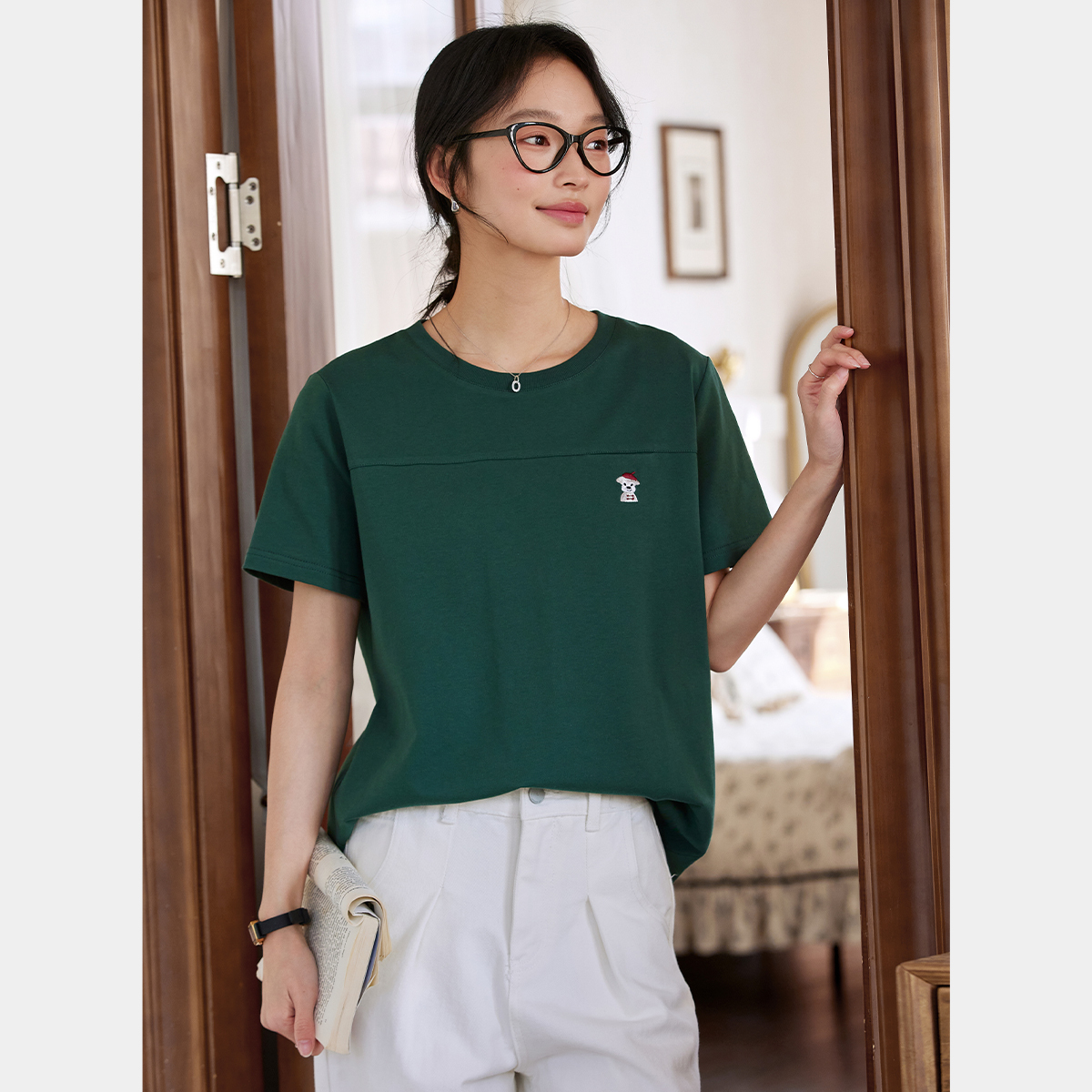 Animal Embroidery Straight T-Shirt