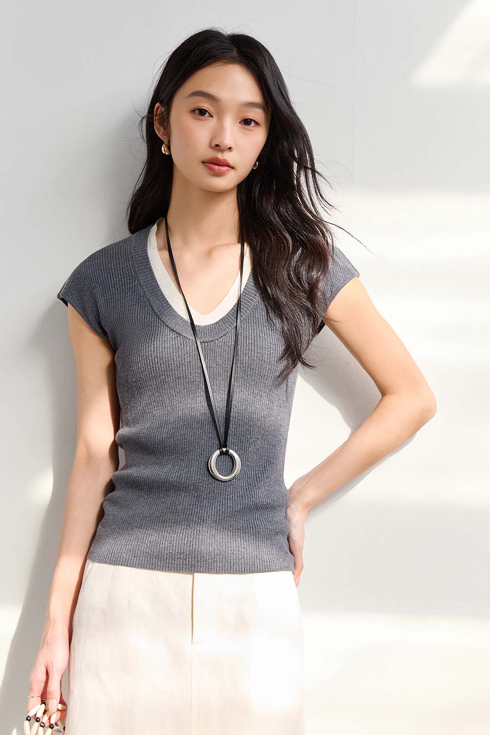 Minimalist Contrast Color Slim Sweater