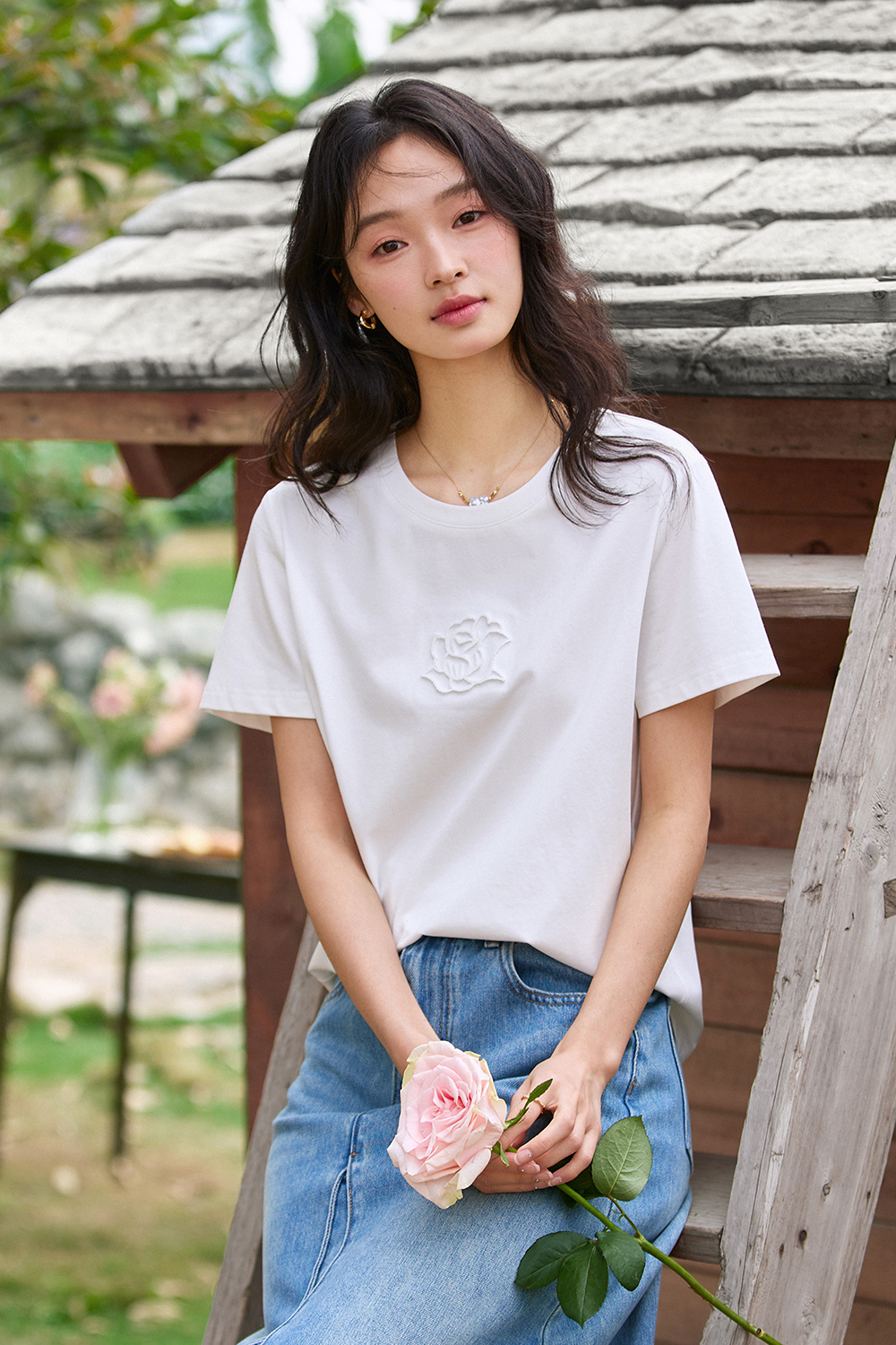 Toothbrush Embroidered Flower Design Loose T-Shirt