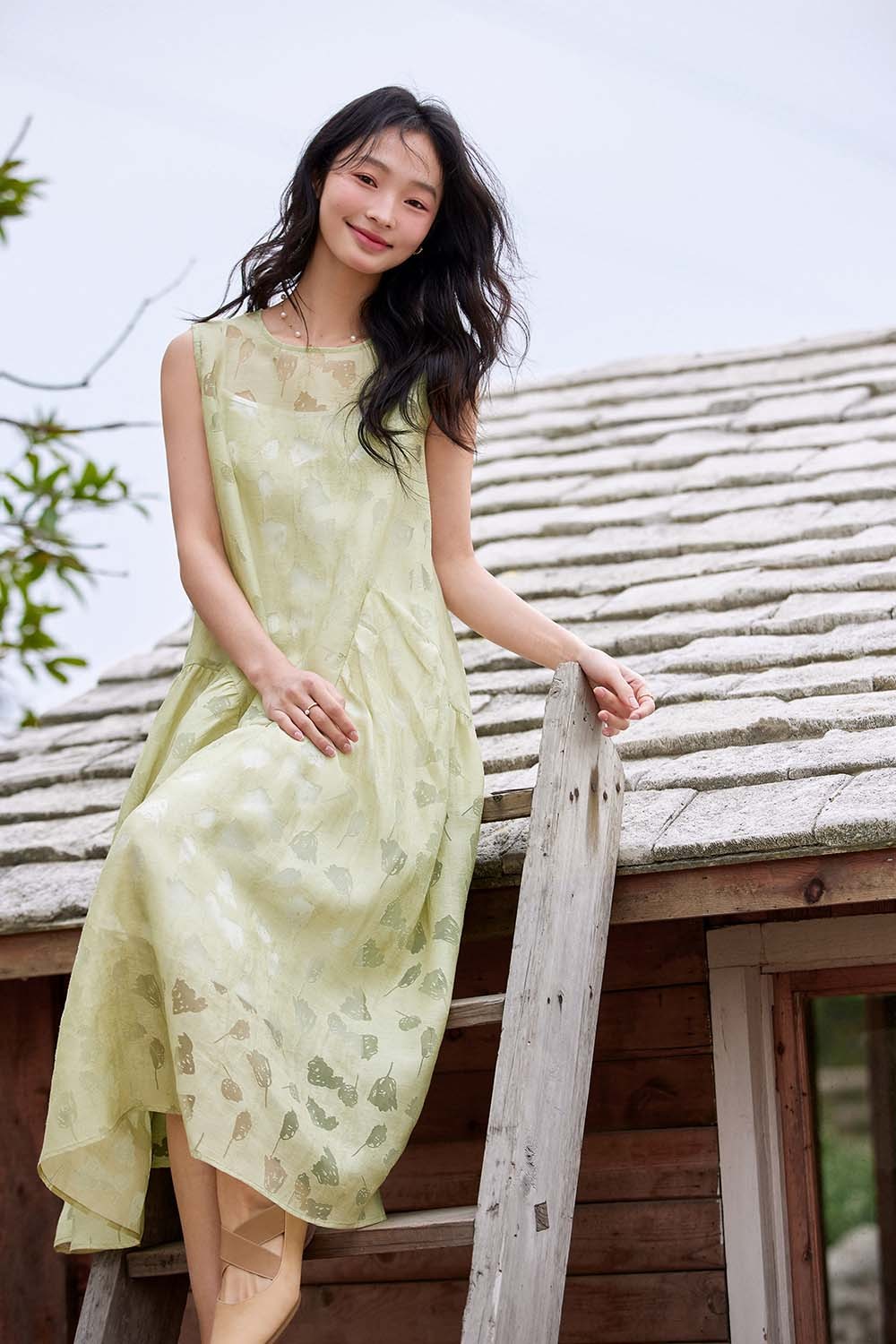 Dark Pattern Jacquard Loose Vest Dress