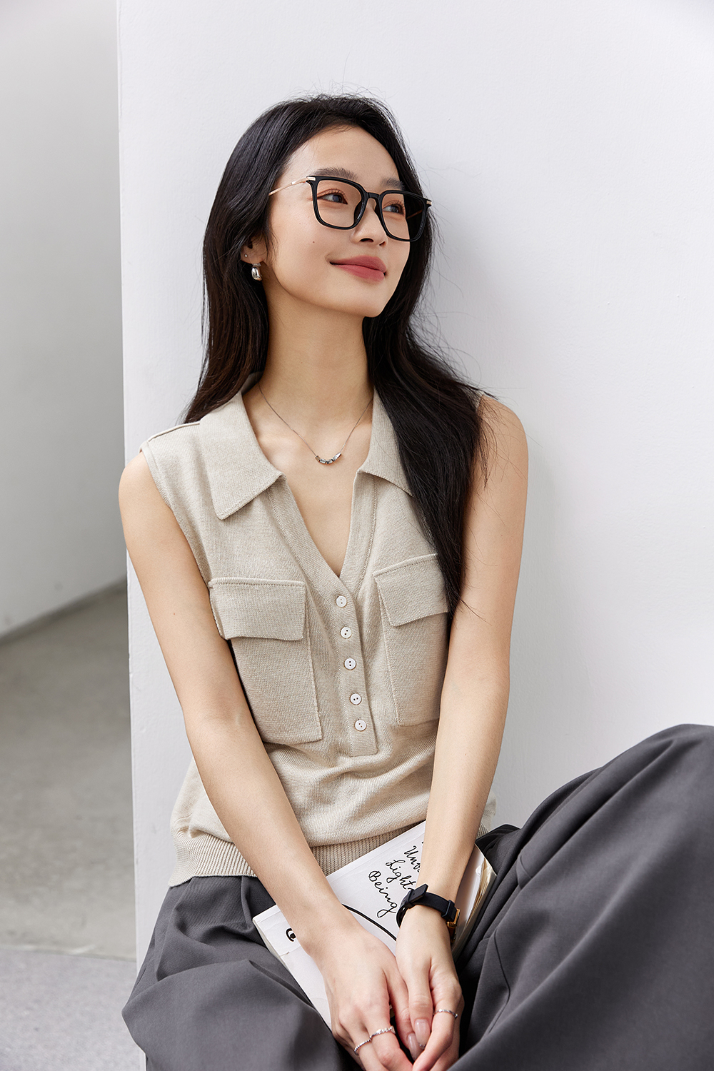 Lapel V-Neck Sweater