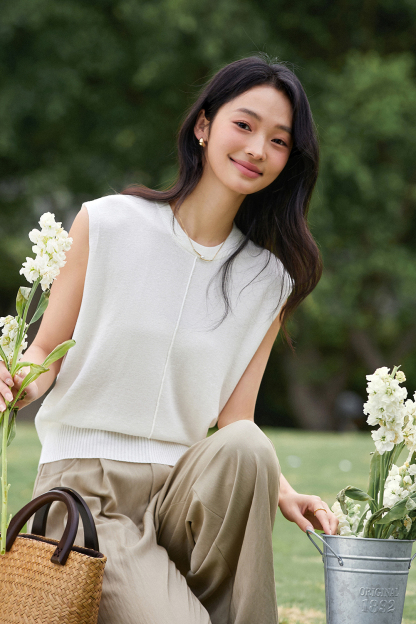 Round Neck High Elastic Sleeveless Sweater