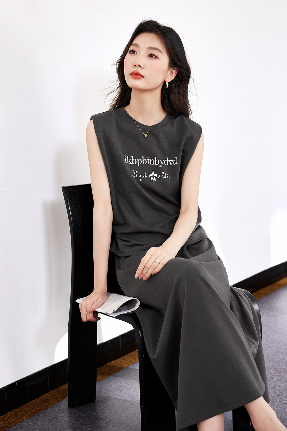 (暂无定价)Fashionable Printed Temperament Suit