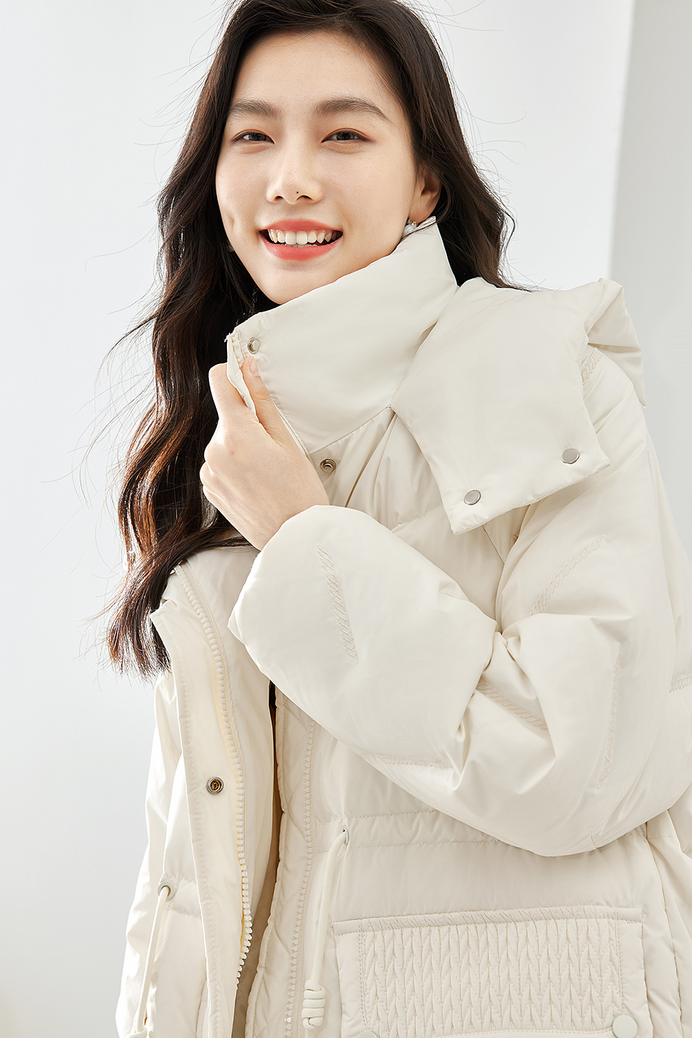 Loose hooded down jacket