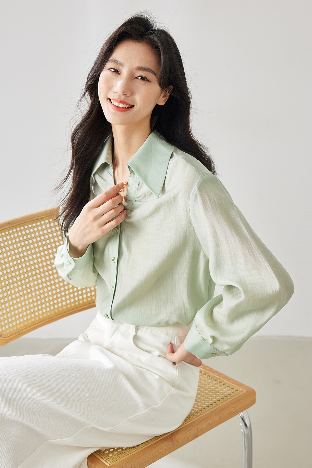 Lapel V-neck combination shirt
