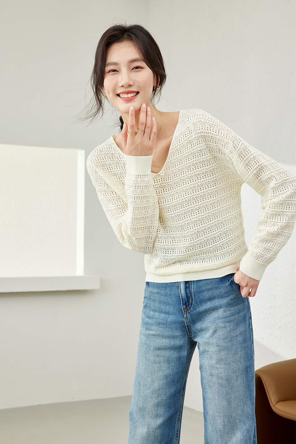 V-neck hollow sweater
