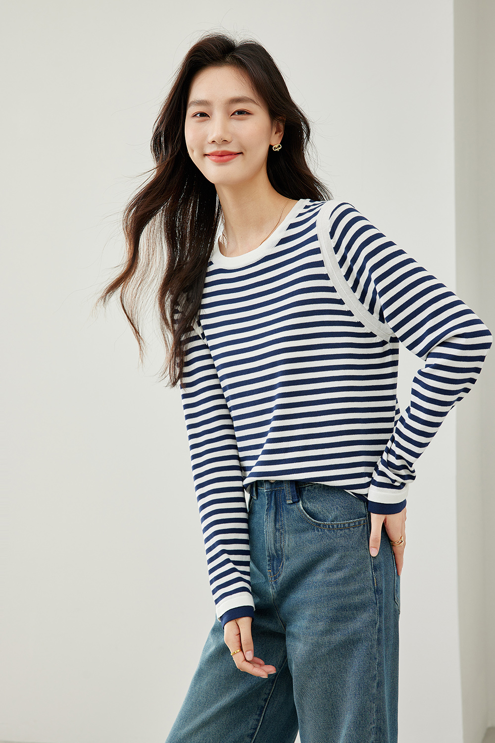 Round Neck Striped Knit Sweater-VIMLYSTORE