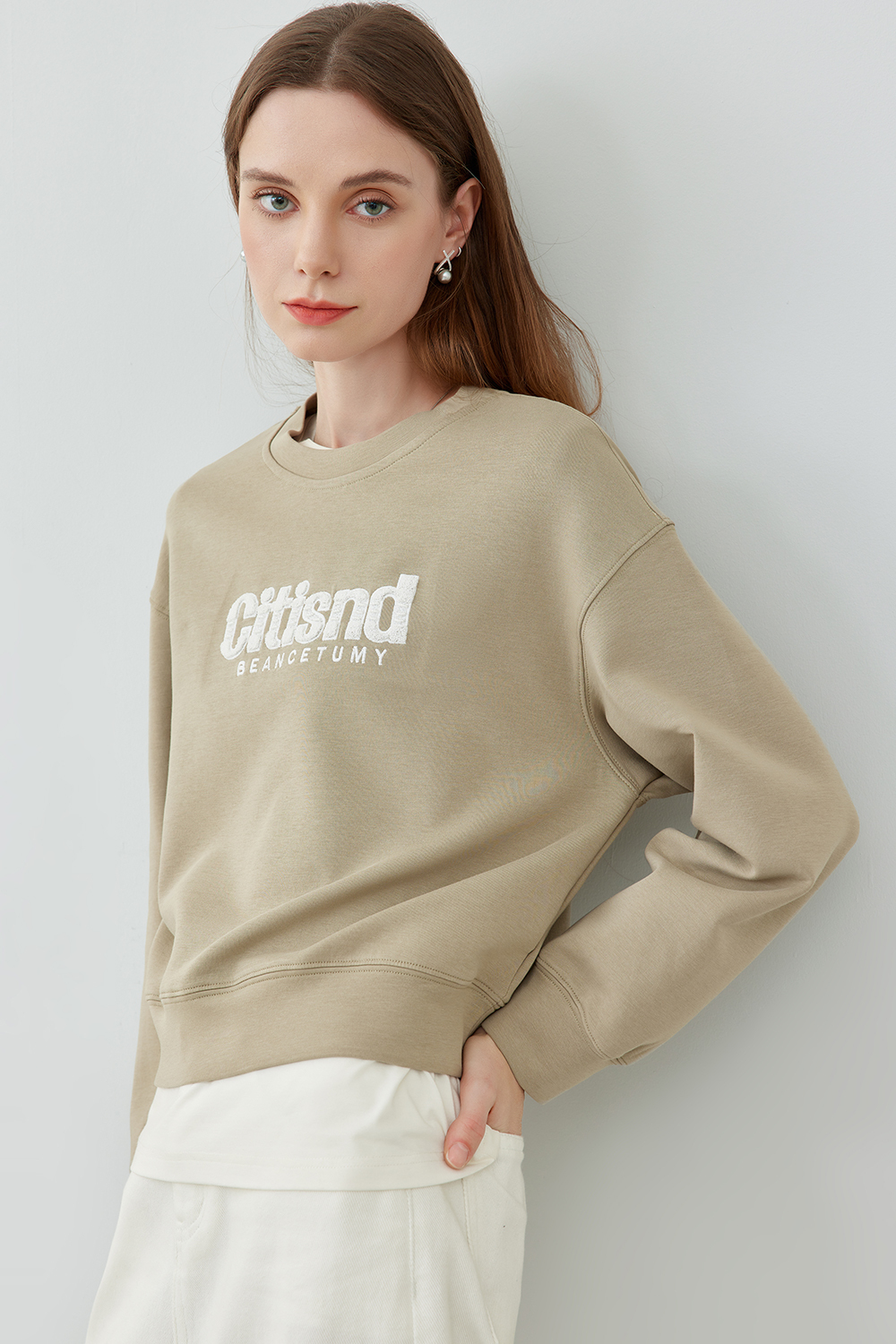 beaded embroidered sweatshirt