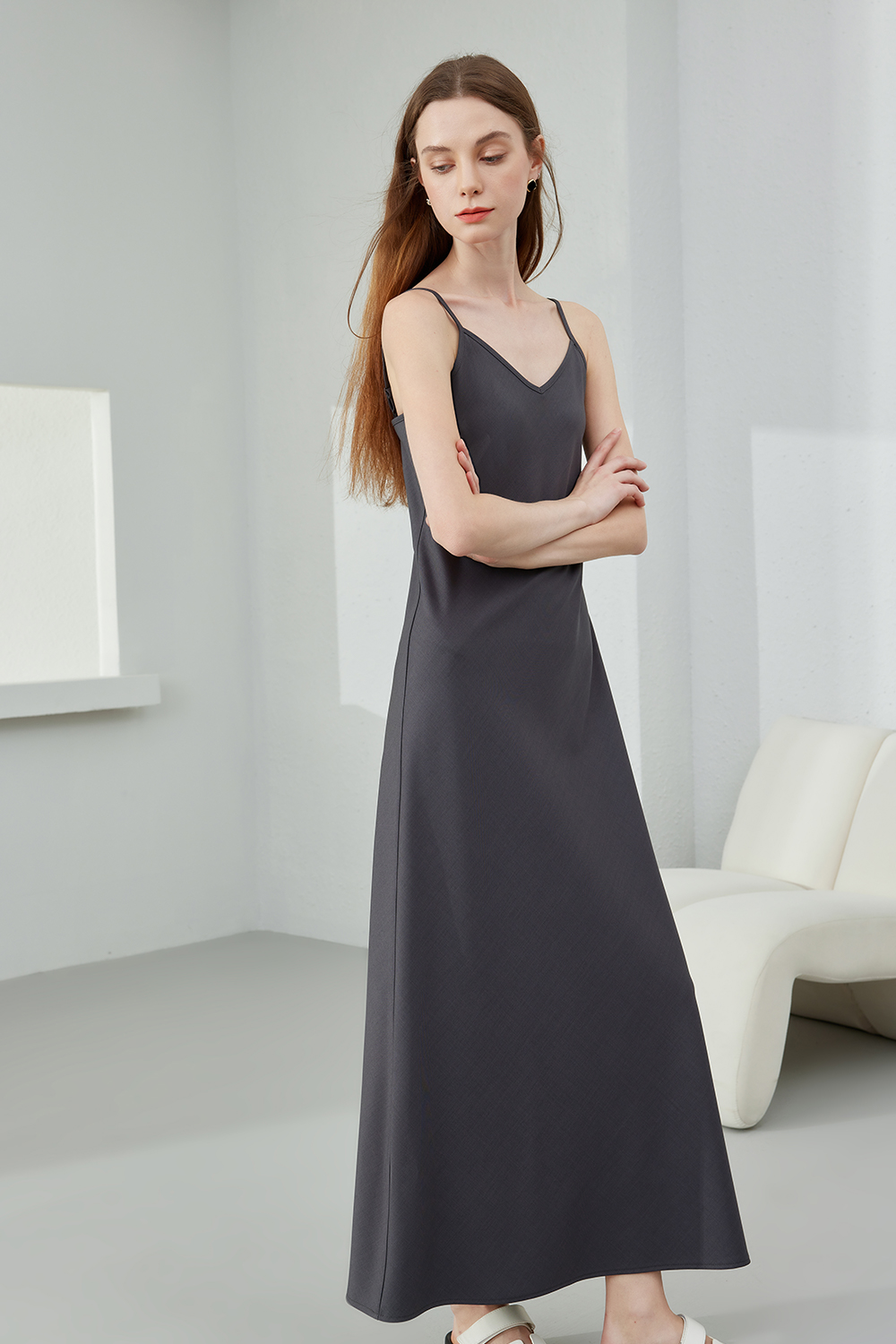 Elegant V-neck suspender dress-VIMLYSTORE