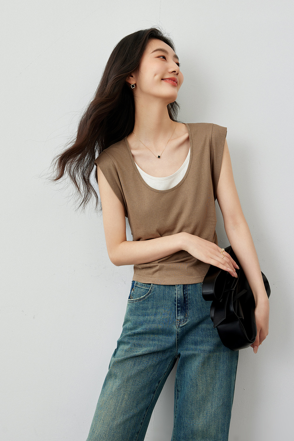 Fake Two-Piece Contrasting Color T-Shirts