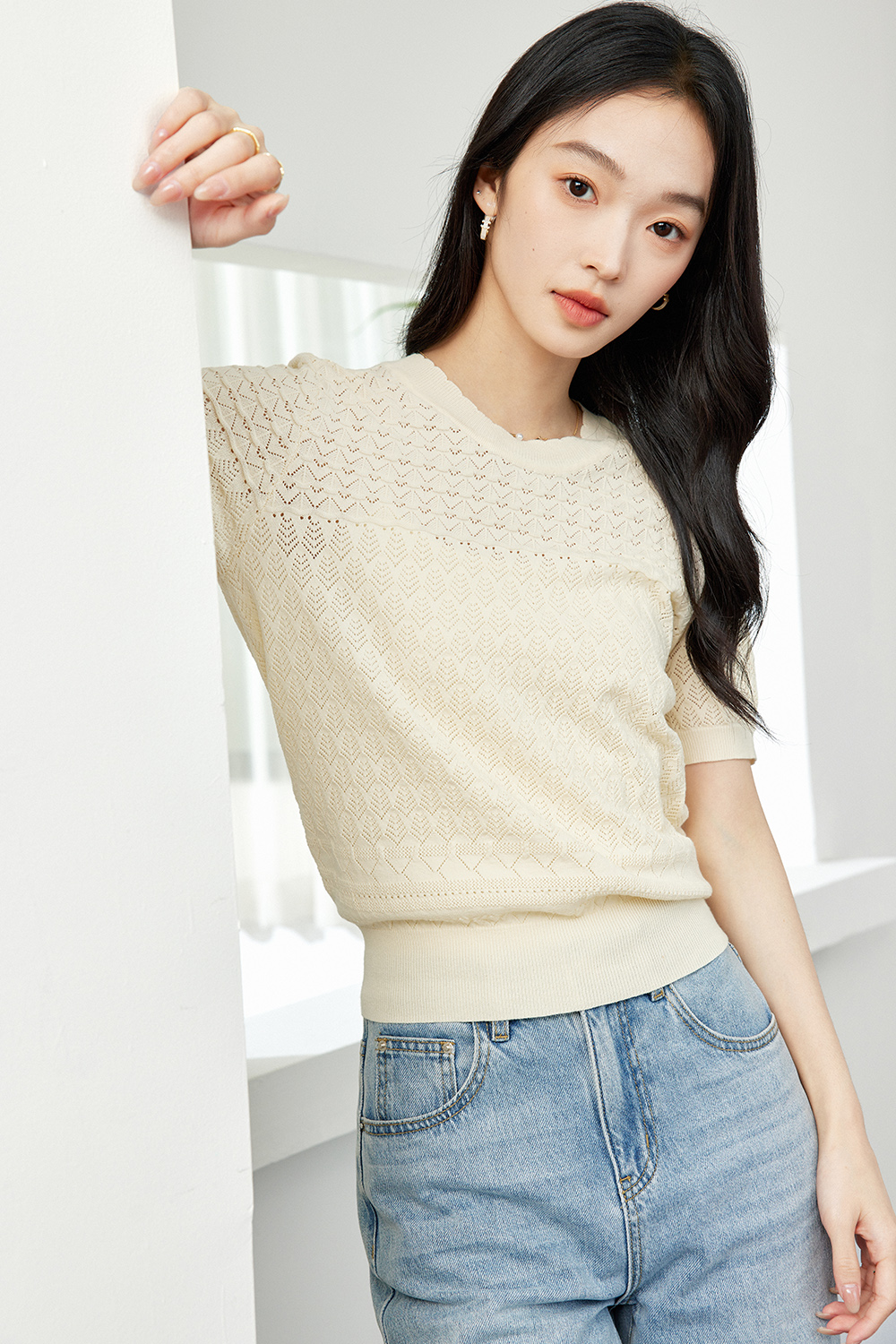 Fashionable Floral Knitted Sweater