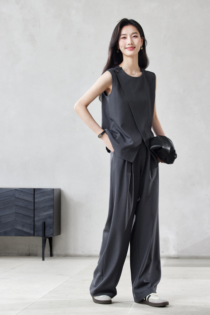 At Will Fashionable Minimalist Suit