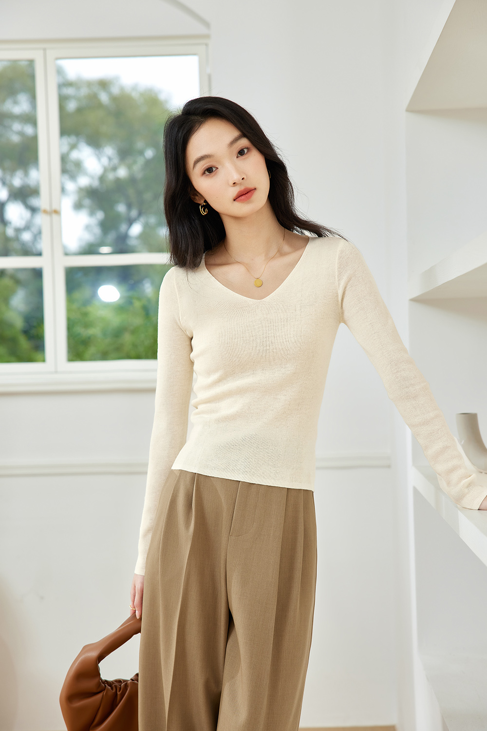 Casual And Versatile Base Sweater