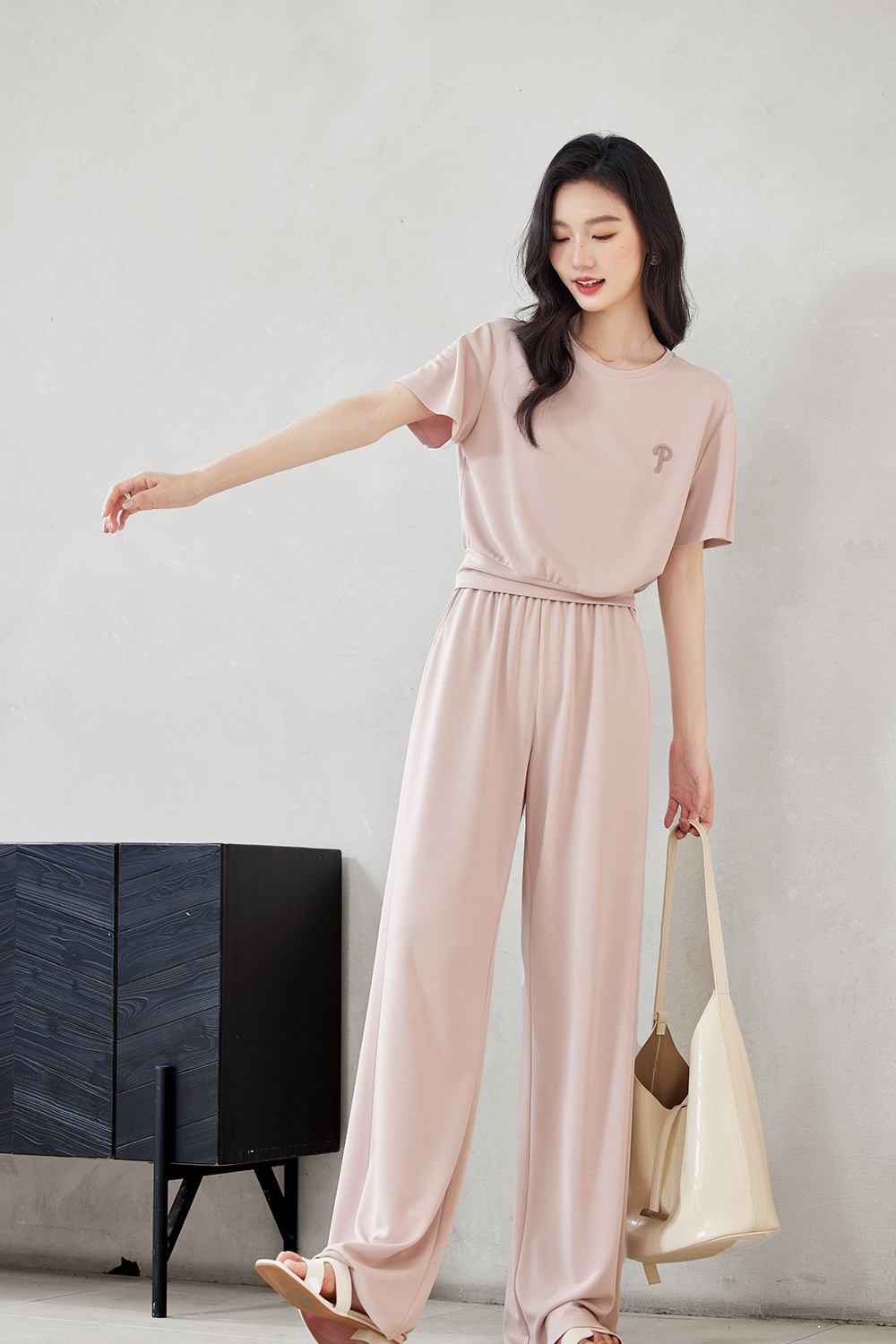 Knitted Cuprammonium Embroidered Set