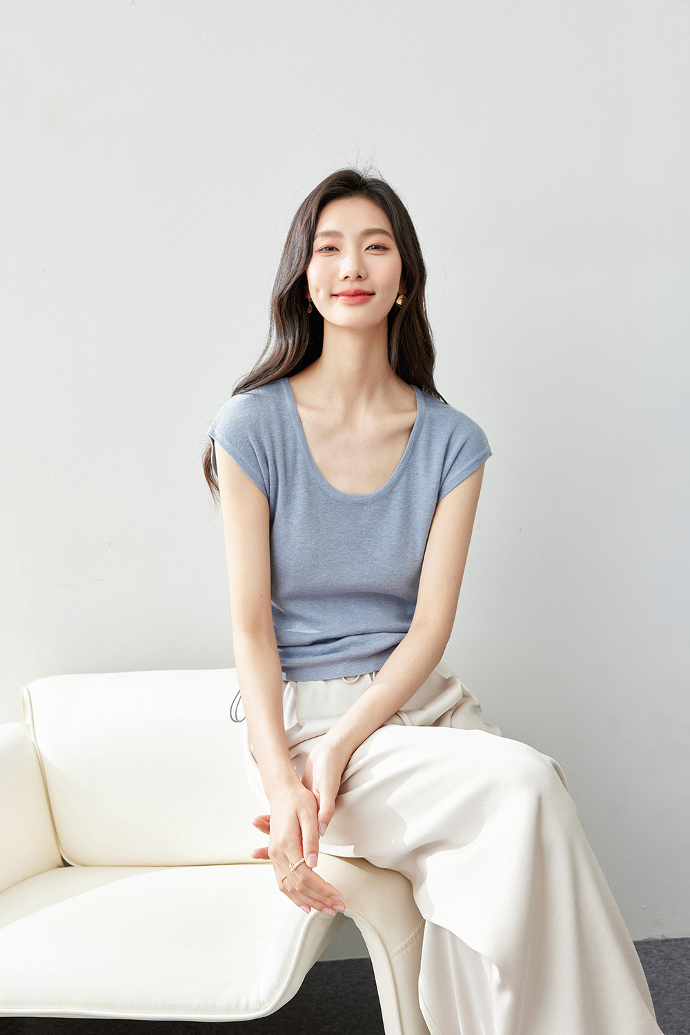 U-Neck Sleeveless Sweater