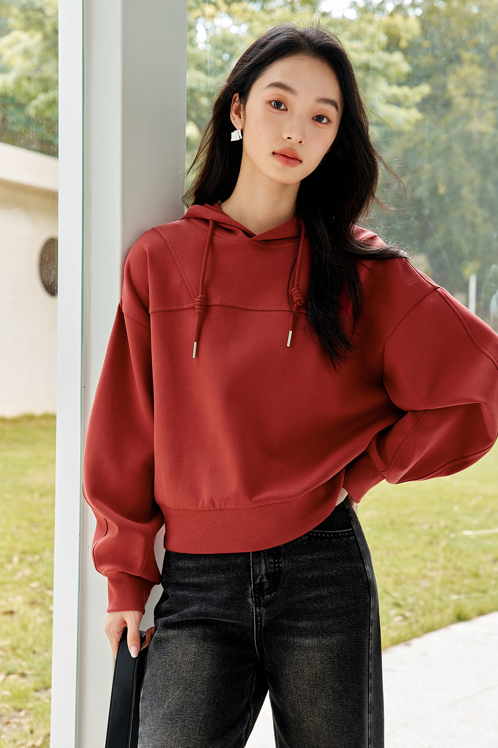 Fashionable Casual Silhouette Sweatshirt