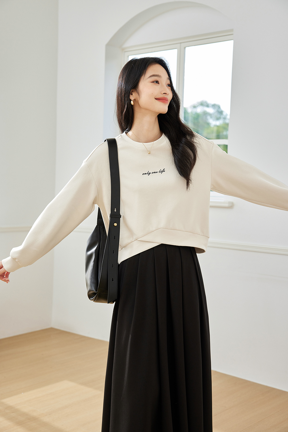 Letter Embroidered Casual Sweatshirt