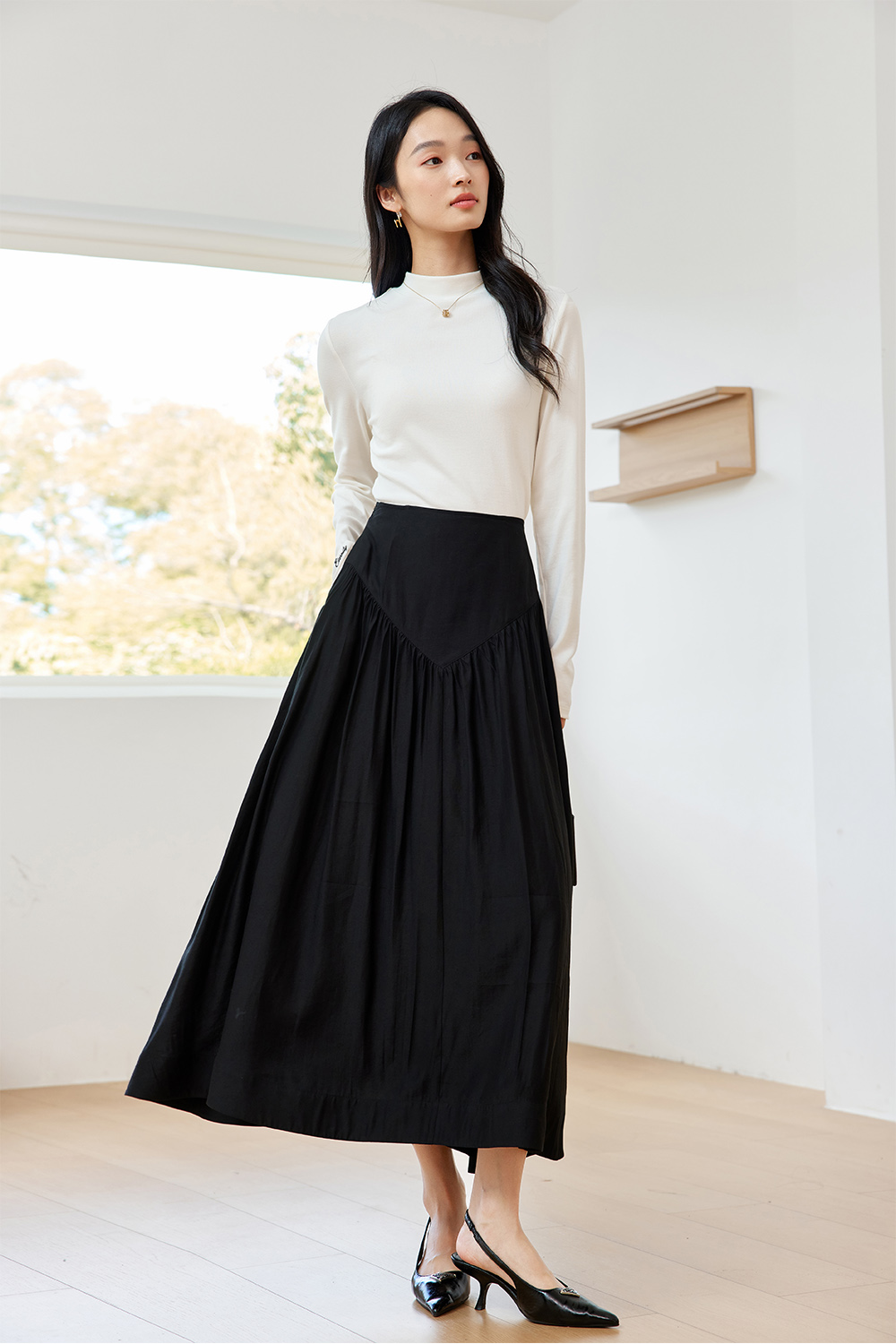 Elegant Pleated Skirt.