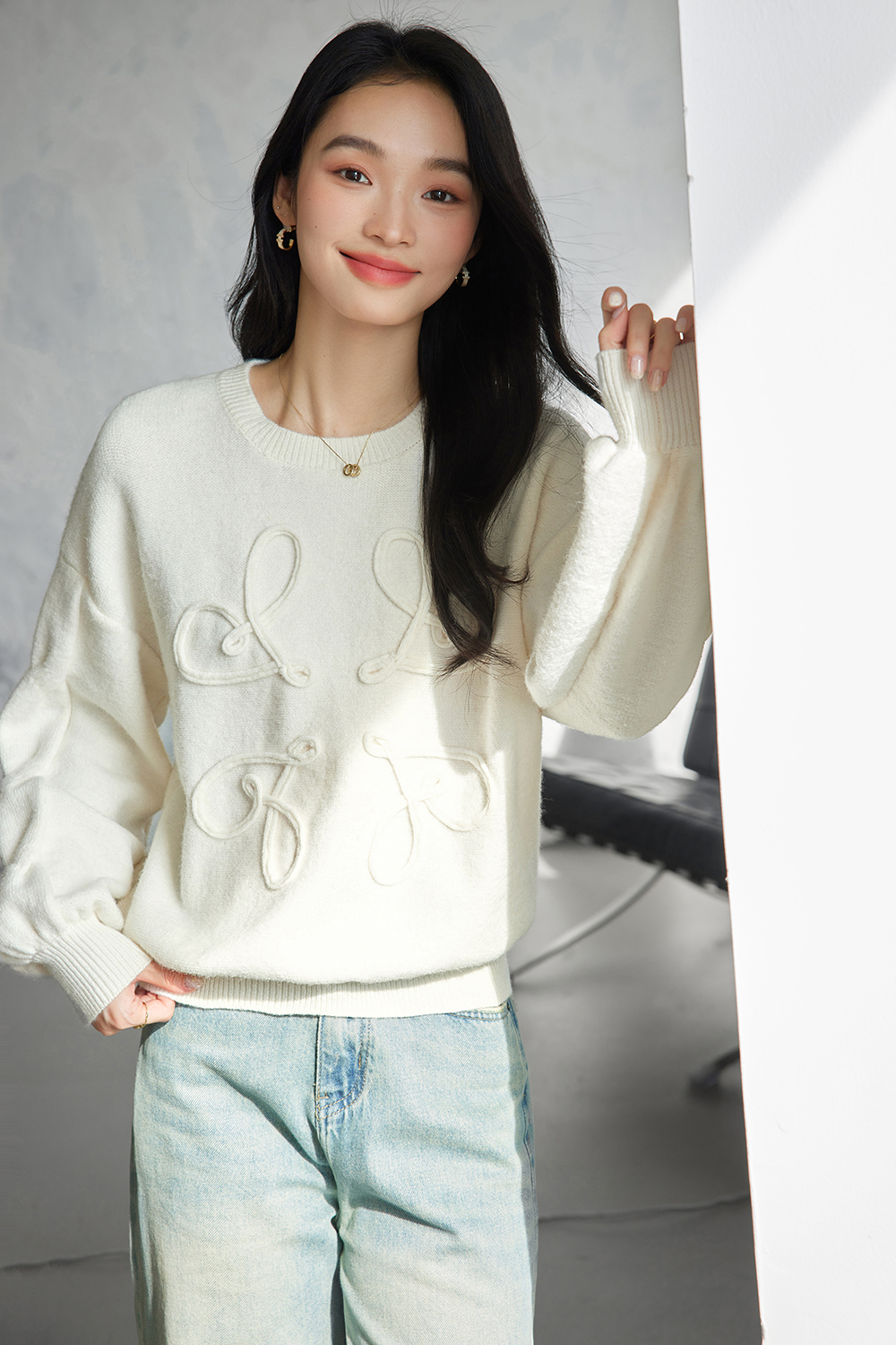 3D Line Design Sweater