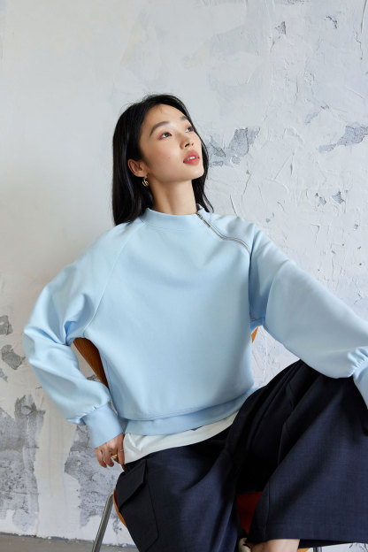 Structural Zipper Segmentation Sweatshirt