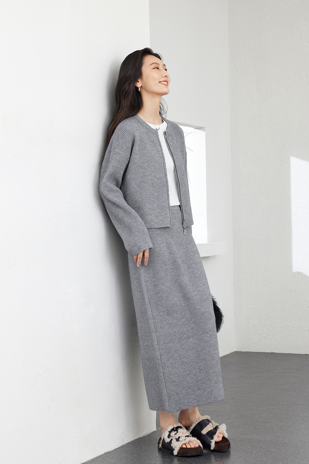 Simple And Relaxed Knitted Suit