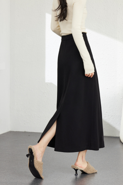 Simple Hip-Hugging Straight Skirt