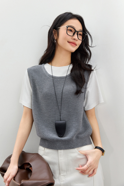 Simple Knit Overlay Top
