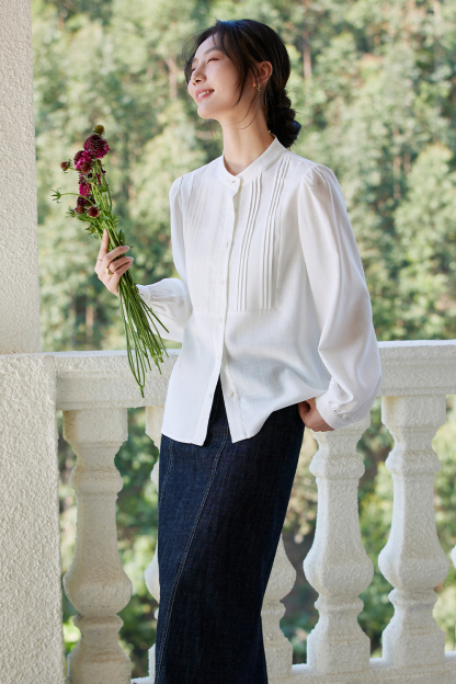 Round Neck Pleated Shirt