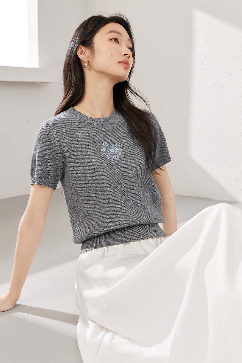 Flower Embroidered Loose Sweater-VIMLYSTORE