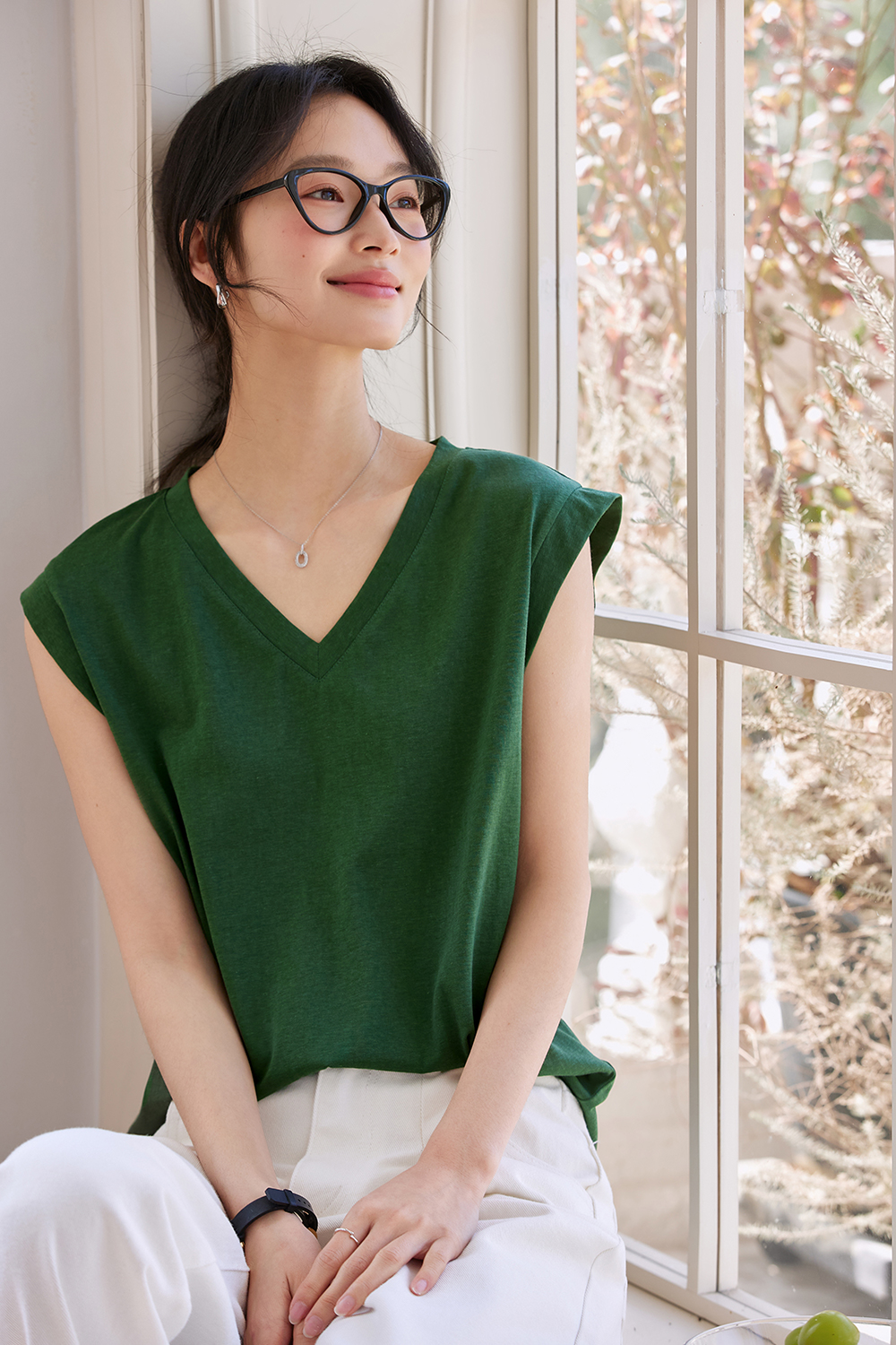 Snowflake Texture V-Neck Straight T-Shirt-VIMLYSTORE