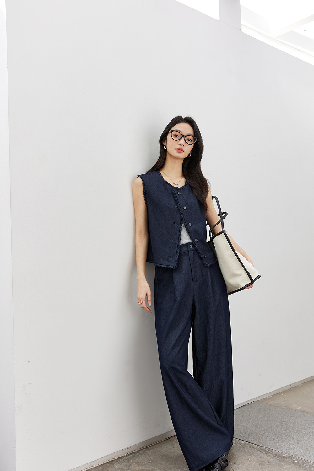 Raw-Edged Vest Straight Suit
