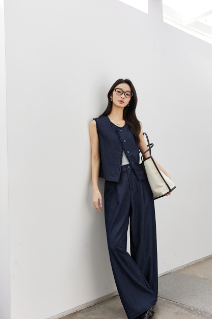 Raw-Edged Vest Straight Suit