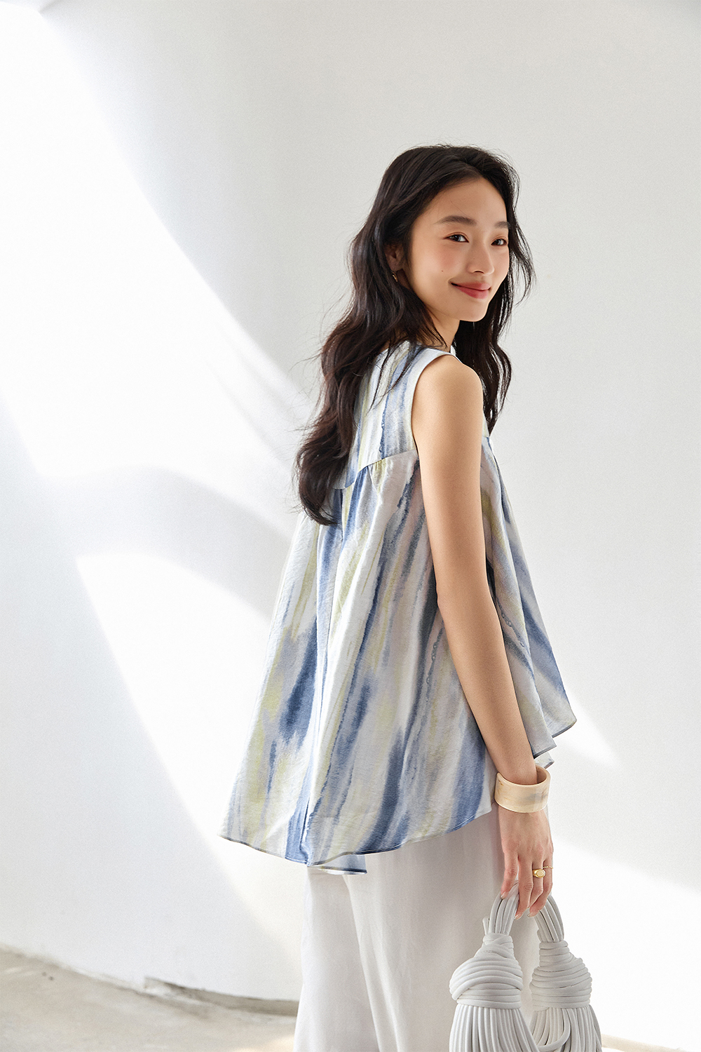Stylish And Elegant Round Neck Shirt