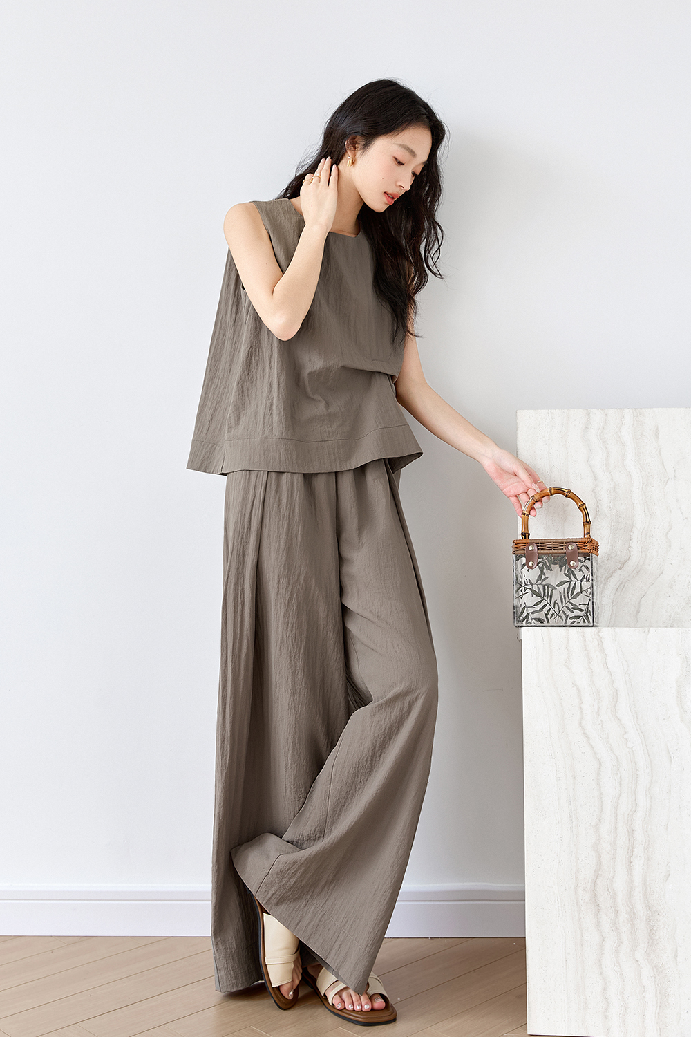 Slimming Sleeveless Top with Flared Pants Set