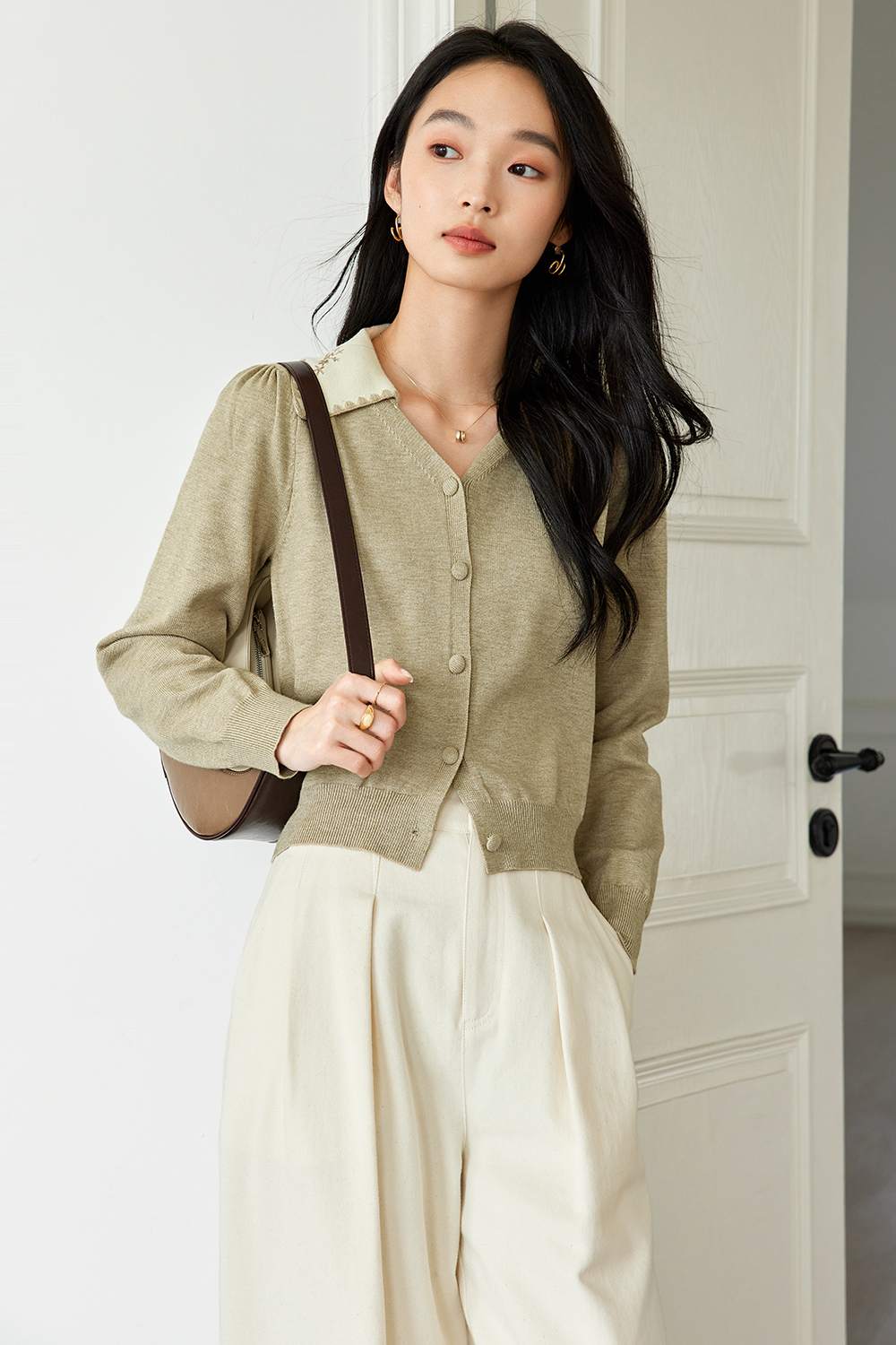 Retro Embroidered Knitted Cardigan