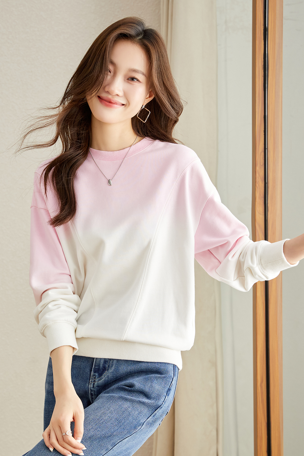 Gradient Round Neck Hoodie-VIMLYSTORE