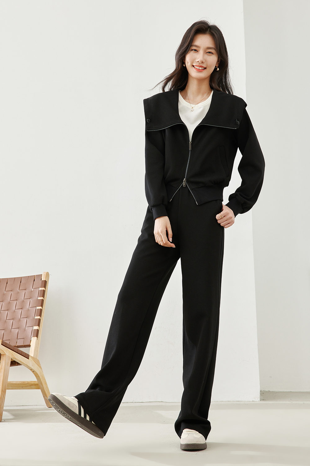Stylish And Energetic Set