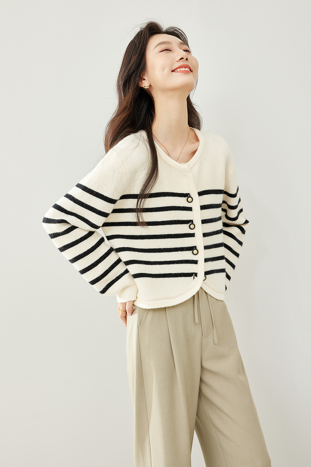 Rounded Hem Knitted Cardigan-VIMLYSTORE