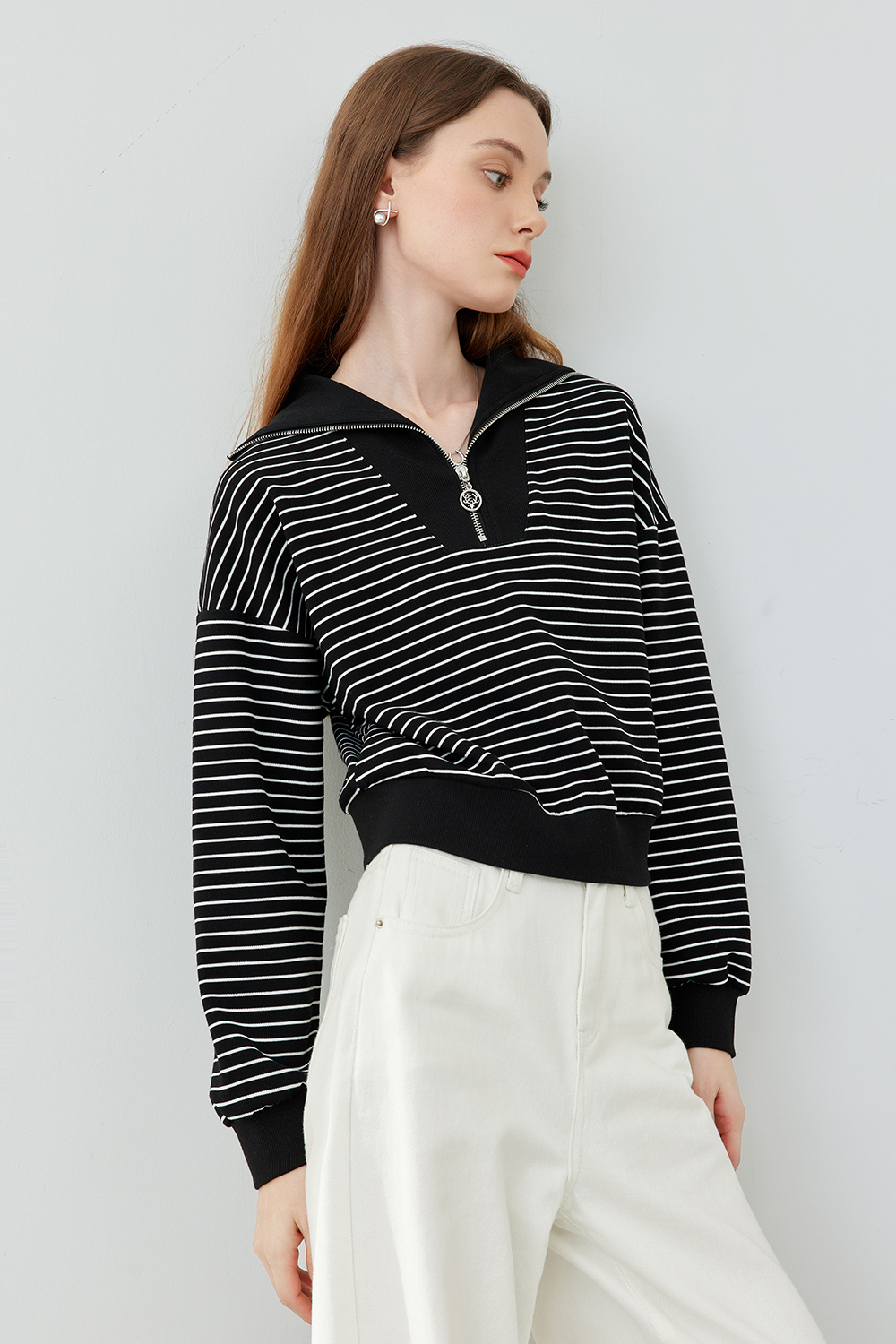 Fashionable Striped sweatshirt
