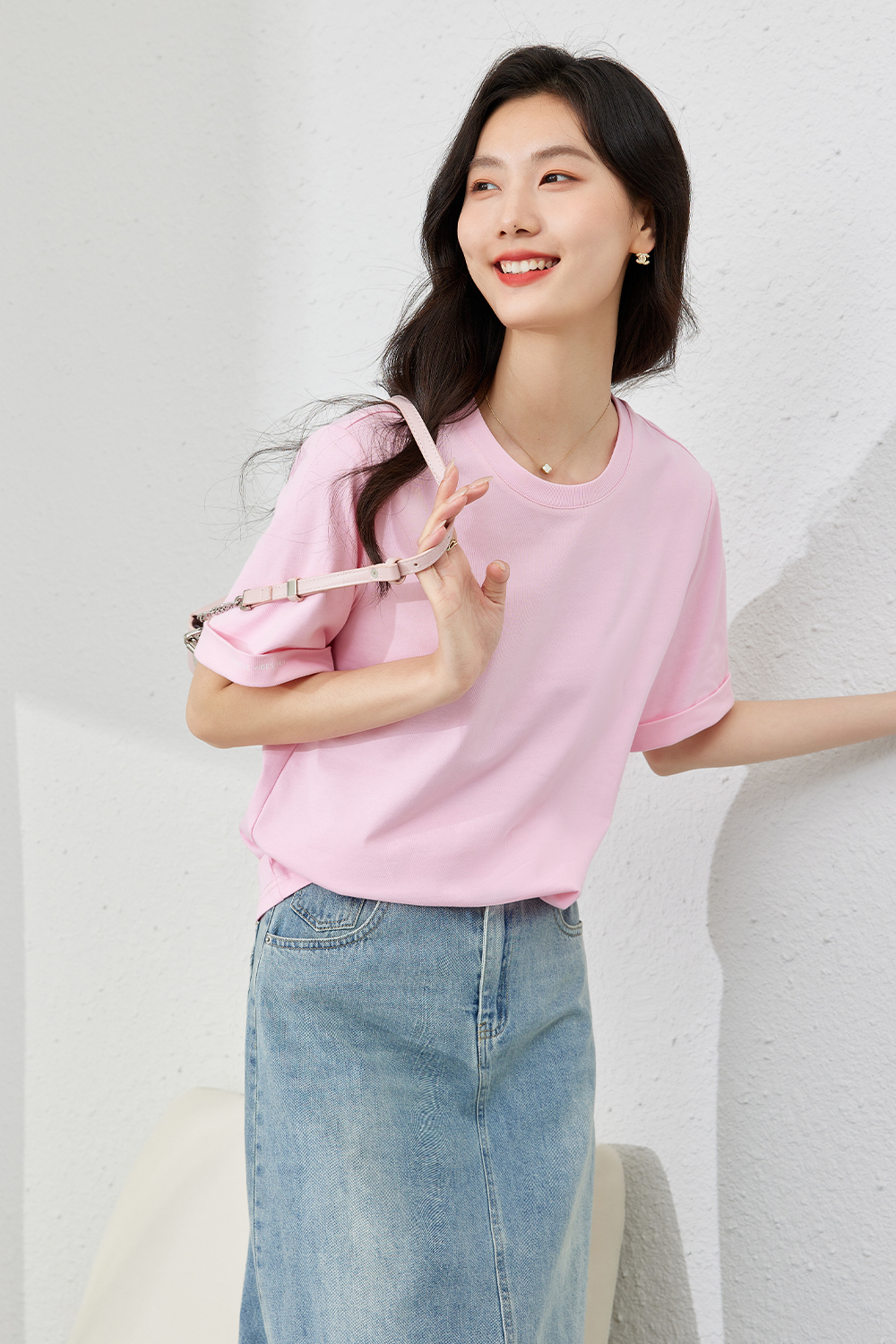 Simple Commuter Round Neck T-Shirt