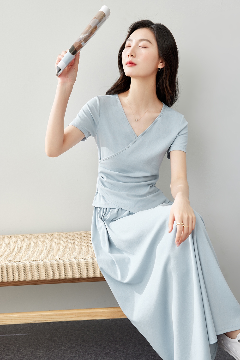 Simple And Elegant Knitted Suit