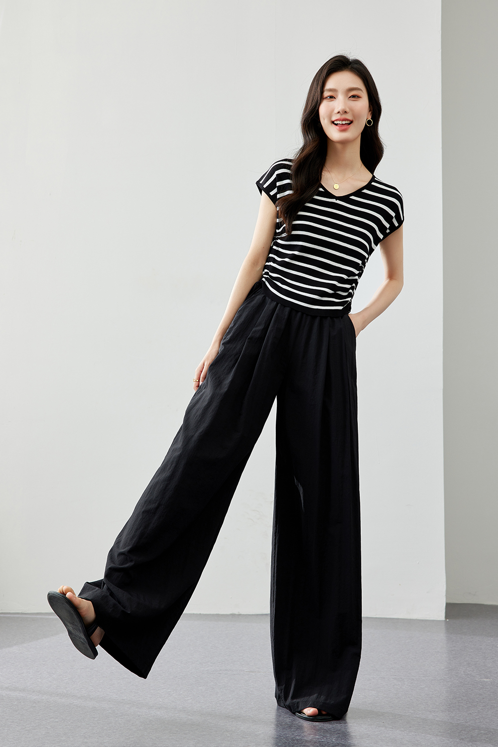 Temperament Striped Knitted Suit-VIMLYSTORE