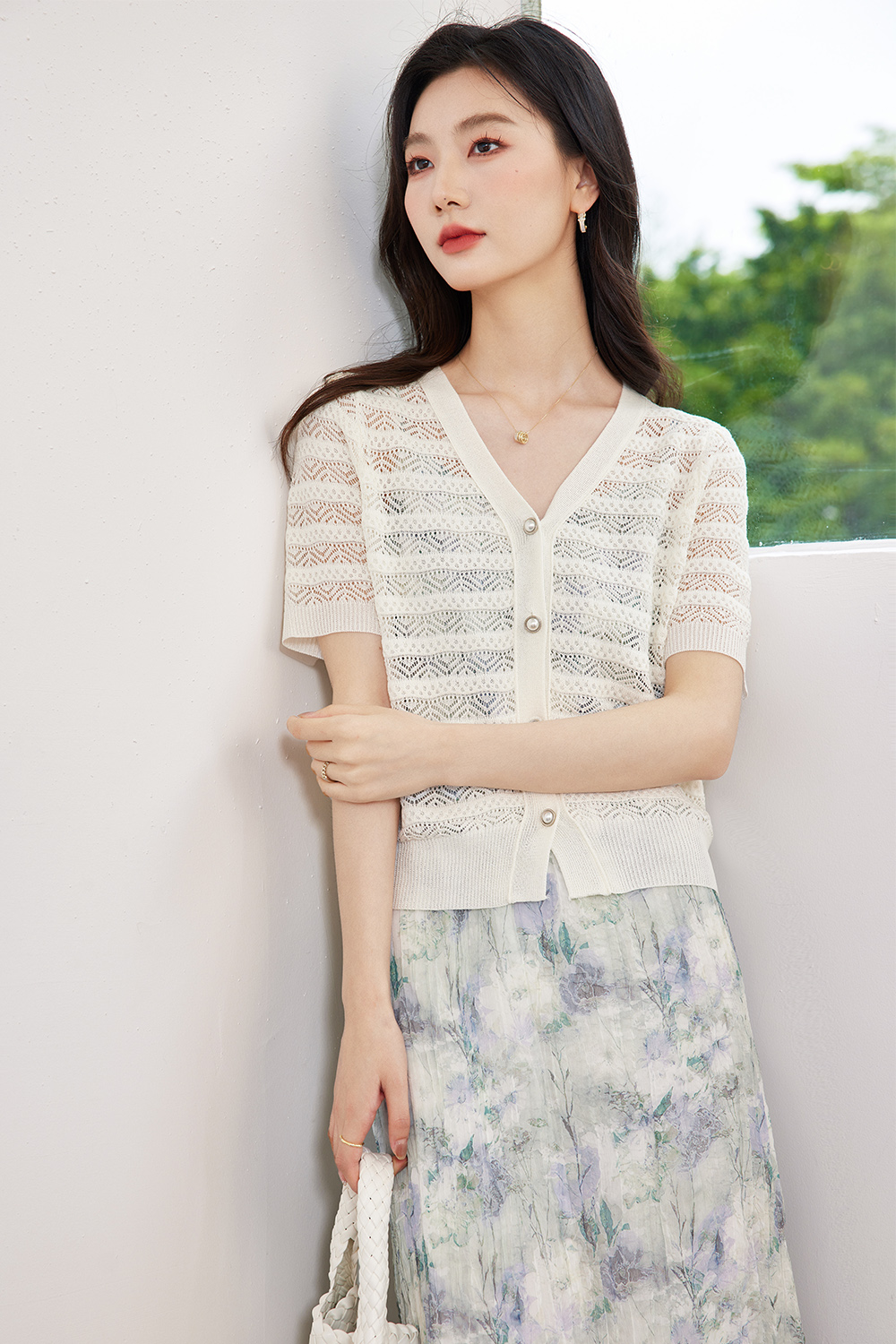 （暂无定价）Hollow Striped Knitted Cardigan